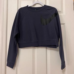 NIKE cropped crew neck size small